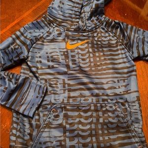 Nike hoodie - boys size 6